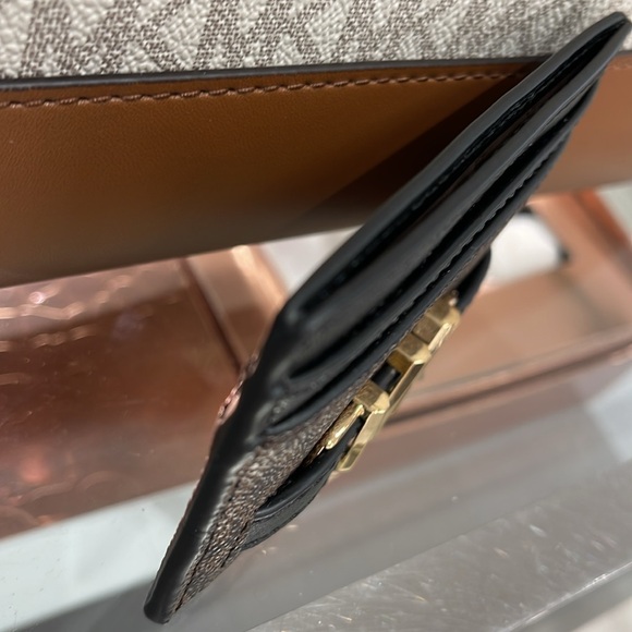 MICHAEL KORS
Reed Large Card Holder Case Wallet 
Brown/Black MK Signature 
NWT - Picture 4 of 16